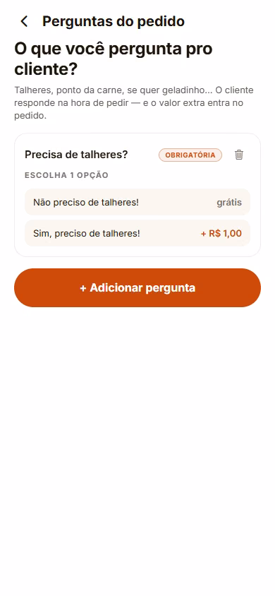 Tela das perguntas do pedido: pergunta obrigatória de talheres com duas opções, uma delas com valor extra de um real